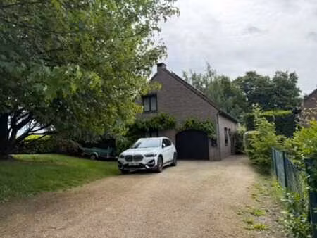 très belle villa de 170 m2 à haut-ittre