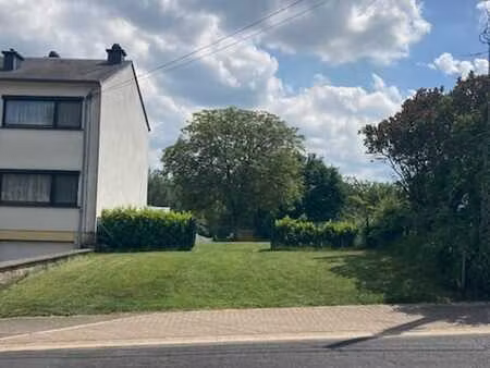 waltzing – centre du village - terrain de 16 ares plein sud.