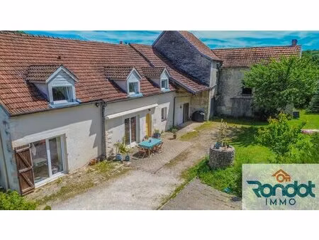 maison 7 pièces / 5 chambres / 195 m2 / 1039 m2 terrain