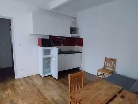 location appartement 2 pièces meublé à laval les fourches (53000) : à louer 2 pièces meubl