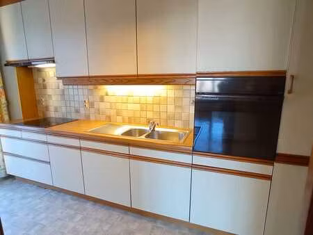 appartement prêt à l'emploi  81m² à boom