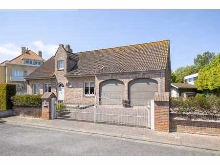 magnifique villa dans un quartier calme à westende
