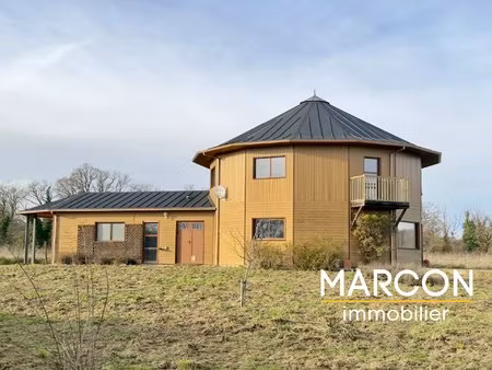 exclusivite - maison atypique sur 9.2 ha de terrain - 10 min de gouzon