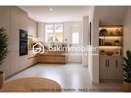 83260 - la crau - appartement t2 entierement renove avec terrasse