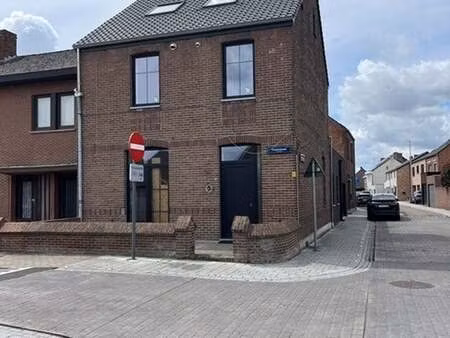 appartement à louer à bree € 825 (lojpa) - | zimmo