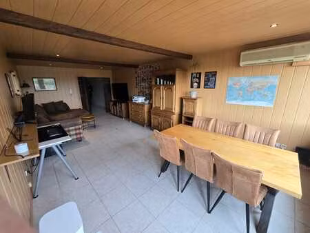 spacieux et lumineux appartement de 2 chambres (105 m²) à ha