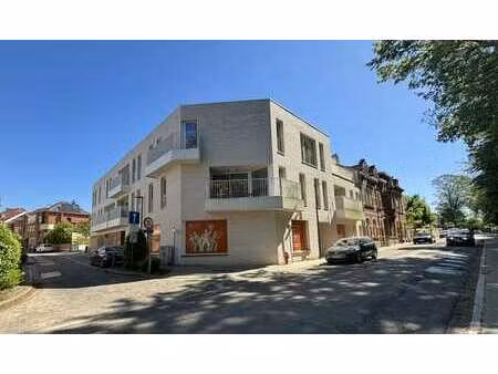 penthouse 2 ch  grande terrasse  parking et cave