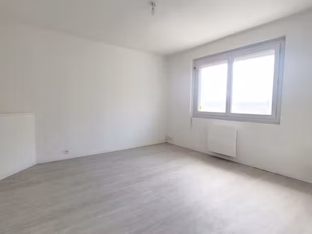 boulogne-sur-mer : grand appartement en location rue de stra