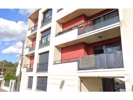 location appartement  m² t-2 à le blanc-mesnil  831 €
