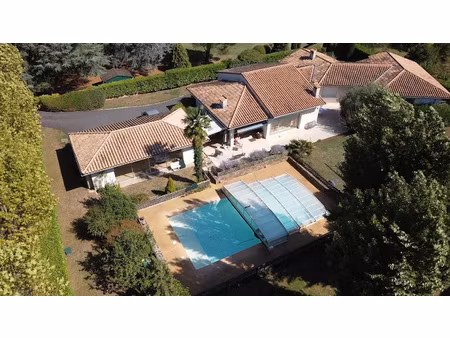 vente maison 6 pièces 230 m² à mazamet (81200)  650 000 €