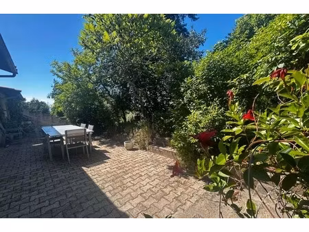 maison 100 m² au calme sans vis a vis  3 chambres  terrain de 859 m²  terrasse de 30m²  ga