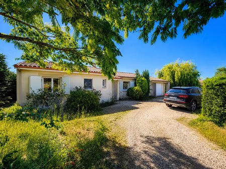 maison familiale de plain-pied – environnement calme – seyches