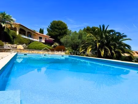 villa de 240 m² à ollioules