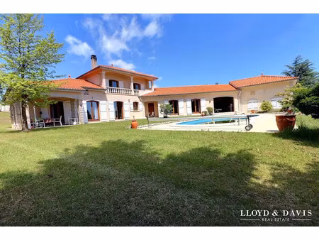 vente maison 7 pièces 220 m² à saint-jean-soleymieux (42560)  449 600 €