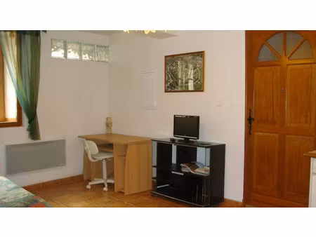 location meublée appartement 2 pièces 36 m² à carcassonne (11000)  500 €