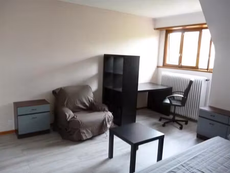 location meublée appartement 1 pièce 25 m² à rouffach (68250)  425 €