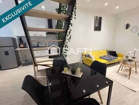 en plein centre de roye  immeuble de rapport entièrement rénové avec une partie comerciale