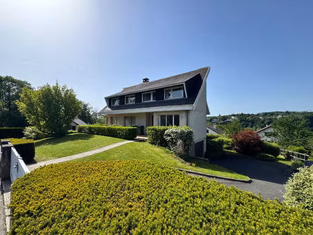 maison de 210 m2 sh sur 1300 m2 de terrain quartier du mont olympe charlevillele