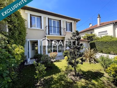 7 pièces / 4 chambres / bureau / 145 m2 / jardin / combles / garage /stationnement