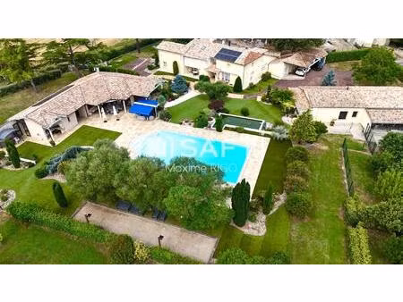propriété 12 pièces 518m²