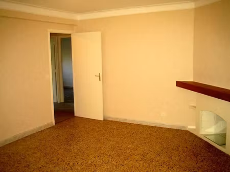 location appartement 3 pièces 54 m² à bastia (20200)  723 €