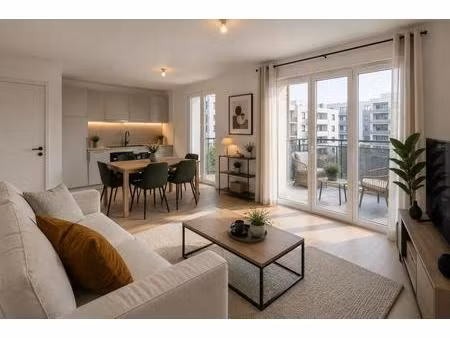superbe 3 pièces avec balcon – proche ligne 14 – orly / thiais – parcs en scène