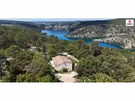 maison avec studio 200 m² avec accès au lac d'esparron de verdon
