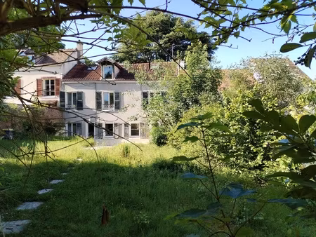 maison 7 pièces - 130 m²