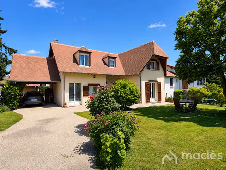 belle maison familiale à bouffémont -- calme  charme et quali