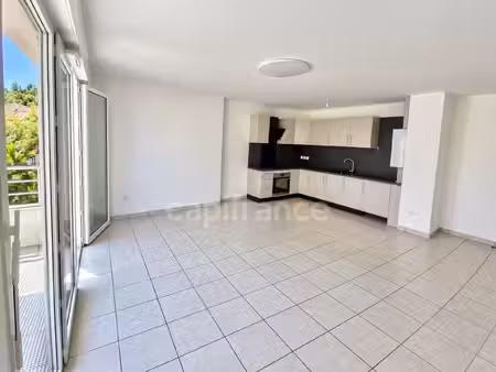 a saint aubin de medoc (33): rare- t3 lumineux de 63 05 m² au dernier étage  avec terrasse