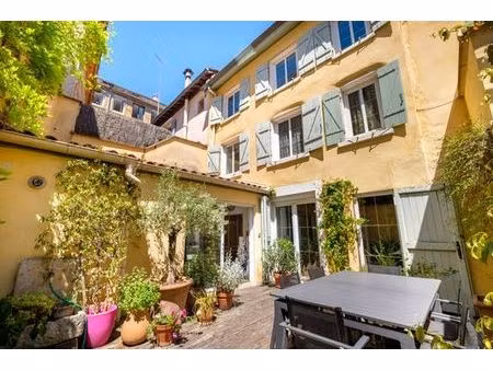 maison de 7 pièces de luxe en vente à lyon  auvergne-rhône-alpes