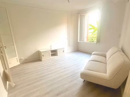 lumineux appartement 3 pieces avec terrasse au coeur de menton