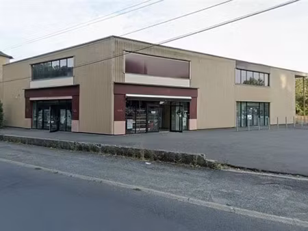 location local d'activités poitiers 190 m²