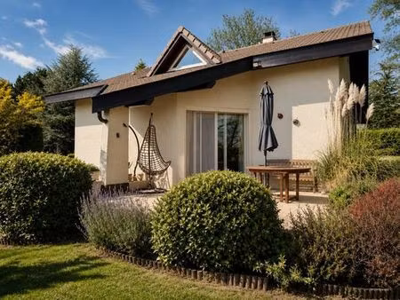 prestigieuse maison en vente gex  france