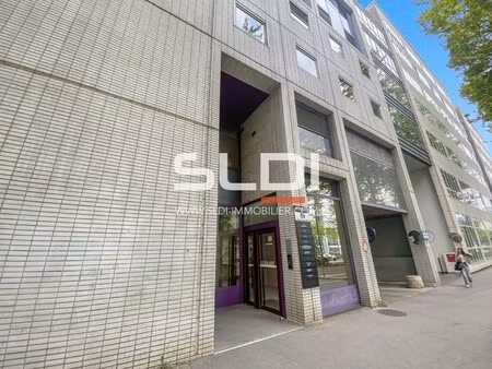 location local professionnel 63m² lyon 3ème