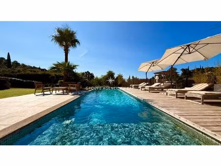villa moderne vue mer sur le golfe de saint tropez avec piscine garage et appartement 4...