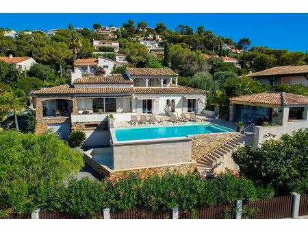 a vendre villa 6 chambres en suite piscine pool house vue mer panoramique sur st-tropez...