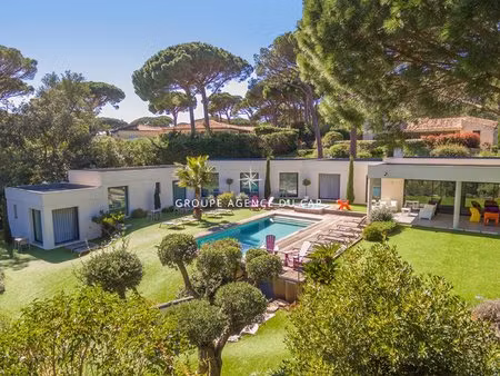 à vendre villa contemporaine vue mer de plain pied terrain plat piscine et jacuzzi salle..