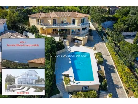 villa vue mer avect2 indépendant plus un terrain de 2094 m² à l'arrière  constructible aux
