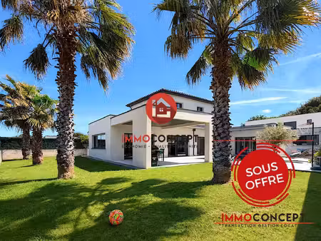 villa contemporaine de 172 m² avec piscine bali et appartement