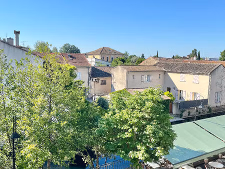 location appartement 4 pièces 156m²