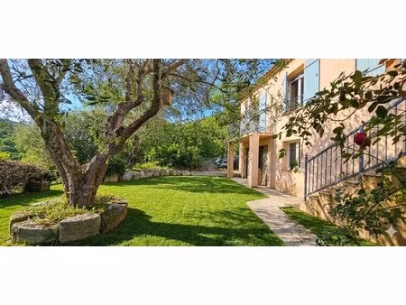location maison 5 pièces 164m² tourrette levens 06690