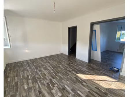 location maison 5 pièces 74m²