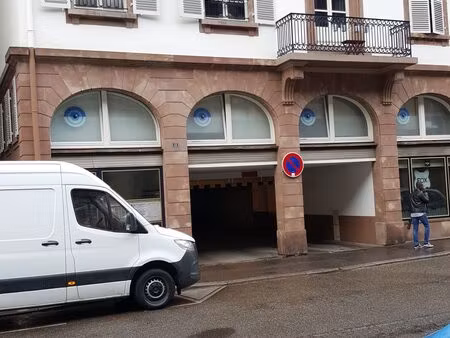 location parking strasbourg 67000