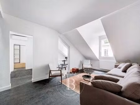 appartement de prestige de 84 m2 en location saint-germain  odéon  monnaie  paris  île-de-