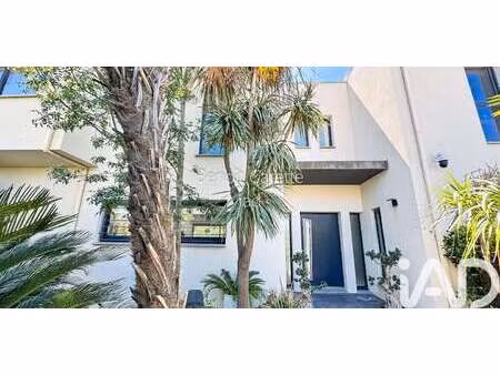 maison avec piscine et terrasse torreilles (66)