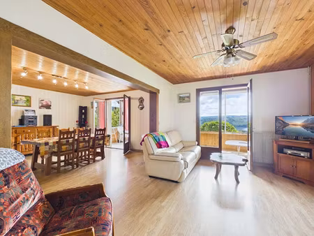 vente maison 5 pièces 186 m² à le lac-d'issarlès (07470)  345 000 €