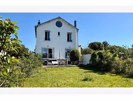 achat maison 6 pièces 138m² le mesnil le roi 78600
