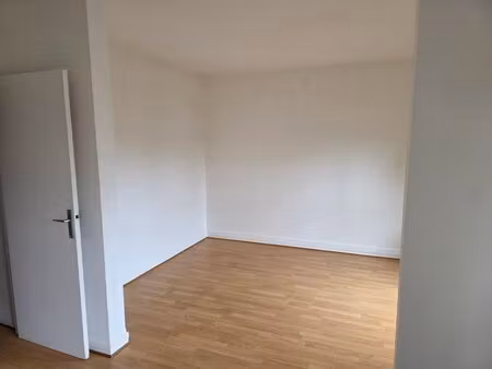 location appartement 1 pièce 25m² le chesnay 78150