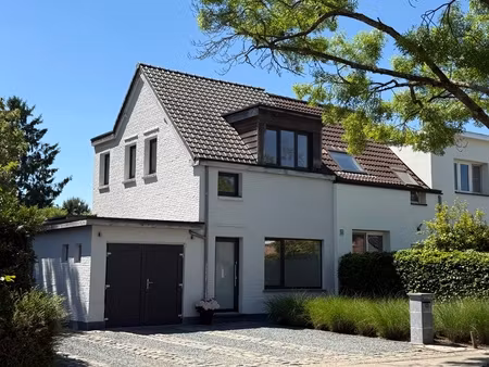 huis te koop in brasschaat met 3 slaapkamers